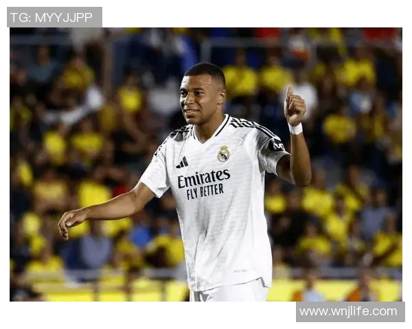 欧冠新球科技揭秘内置智能芯片实时追踪射门数据提升比赛分析能力 欧冠新球科技揭秘内置智能芯片实时追踪射门数据提升比赛分析能力